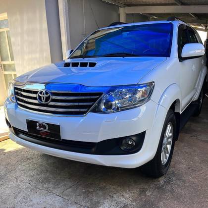 TOYOTA HILUX SW4 3.0 SRV 4X4 16V TURBO INTERCOOLER DIESEL 4P AUTOMÁTICO